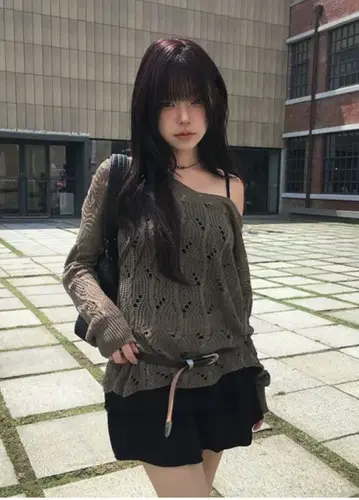 에니원모어 anyonemore 오프숄더 원숄더 니트