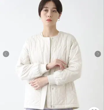 인디비 화이트 퀼팅 봄버 자켓 M 사이즈
