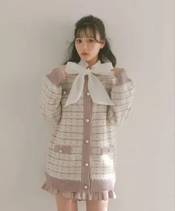[새상품급] evelyn 트위드 펄 가디건 pink