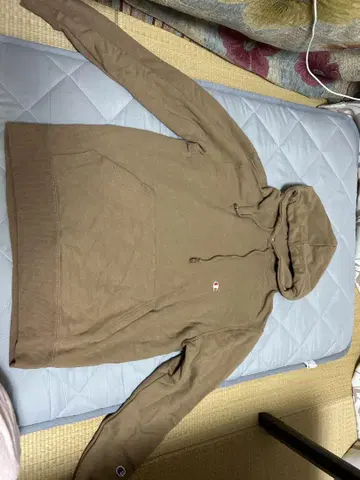 챔피온 새상품급 브라운 후드 부착 후드티