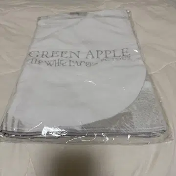 Mrs. GREEN APPLE 화이트 라운지 호완지 타월