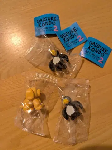 DAISUKE KONDO 아트 컬렉션 2 이누 & 펭귄 x 2