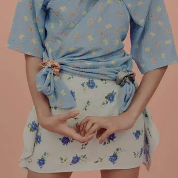 [ 연내 한정 ] jenny fax 스커트 2023ss