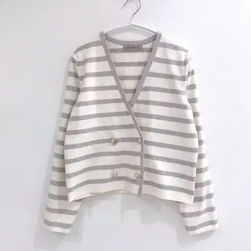 [ 미착용 ] 저스길리티 골드 버튼 보더 가디건 더블 버튼