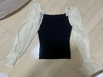 SNIDEL 퍼프 슬리브 상의