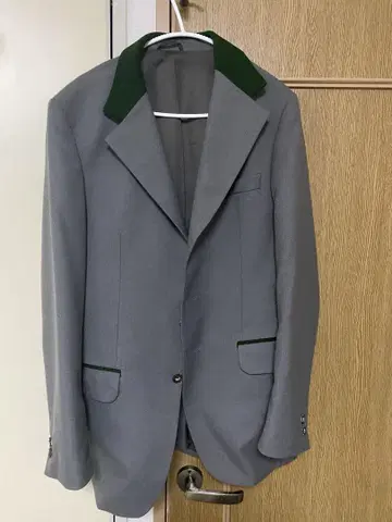 테일러드 자켓 옷깃 그린