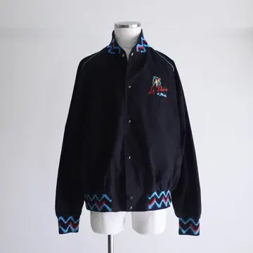 1980s USA 빈티지 웨스트 아크 네이티브 무늬 바시티 자켓