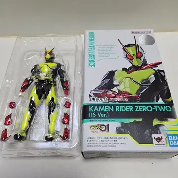 S.H.Figuarts 가면라이더 제로투 (이즈Ver.)
