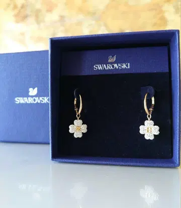 SWAROVSKI Latisha 꽃 드롭 귀걸이 스와로브스키