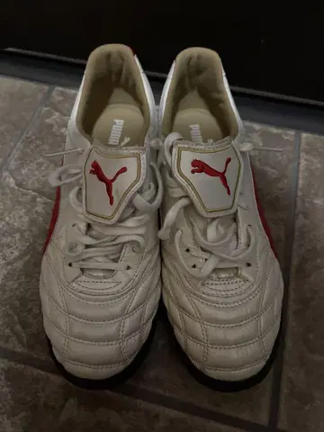 Puma 축구화 화이트/레드 DELMUND