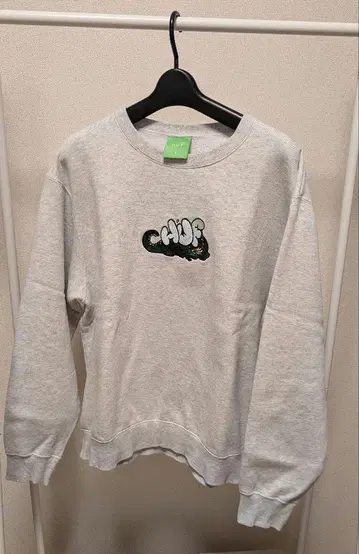 HUF 맨투맨 트레이닝복