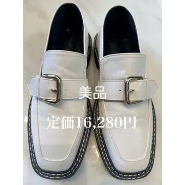 버클 포함 화이트 로퍼 로퍼 Lui's 24.0cm