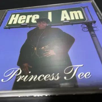 PRINCESS TEE/HERE I AM/G-RAP