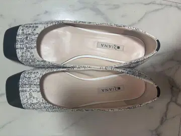 DIANA 펌프스 24.5cm