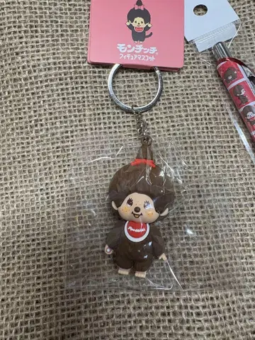 몽치치 키링과 볼펜 세트