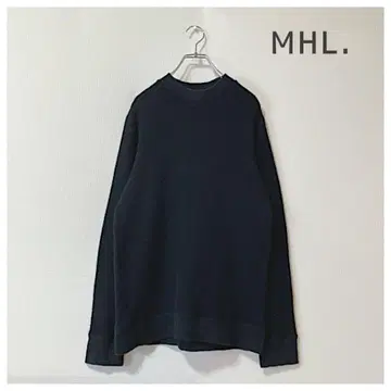 MHL. 시크한 블랙이 멋진 심플한 니트