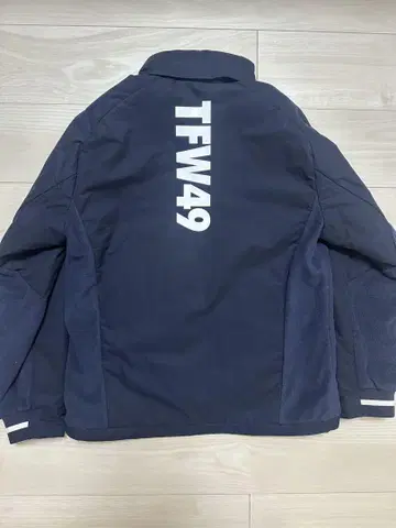 정가 49500엔 TFW49 VW 풀 집 블라존 네이비 M
