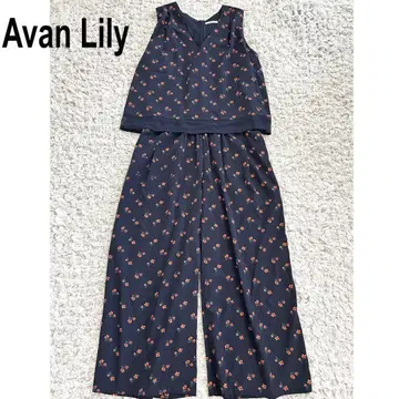 Avan Lily 콤비네존 셋업풍 올인원 미니 꽃무늬 다크 네이비