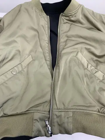 마우지 moussy 새상품급 MA-1 카키 숏 기장 리버서블