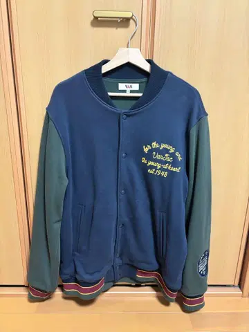 VAN L 네이비 그린 트레이닝복