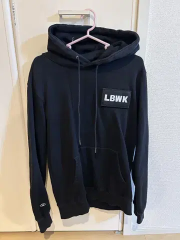LBWK 블랙 후드티 LIBERTY WALL