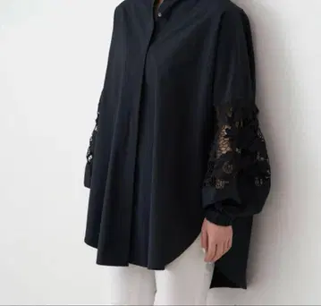 BEARDSLEY 새상품급 긴팔 셔츠 레이스 소매 블랙 프리 사이즈