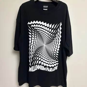 MILLENNIUM PARADE 블랙 T셔츠