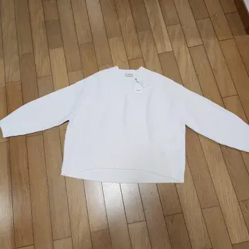 ROPE 화이트 긴팔 니트 사이즈 F