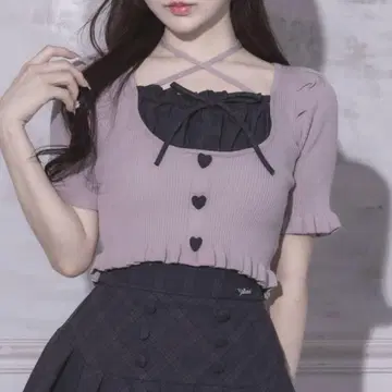 pium 요크 절개 하트 버튼 니트