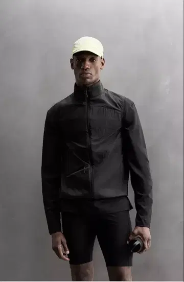 ZARA ATHLETICS 블랙 베스트 포켓 부착 스포츠 새상품급