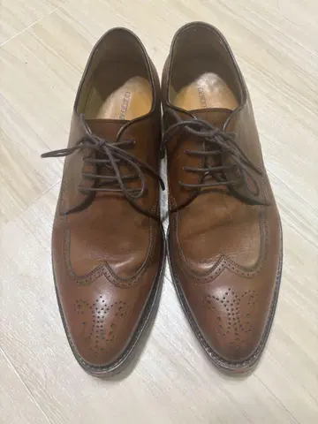 GIORGIO ARMANI 브라운 드레스 신발