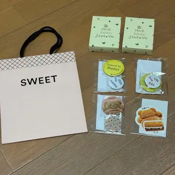 노 레이즌 샌드 가챠가챠 스티커와 캔뱃지 세트