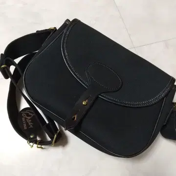 새상품급 브레디 니콜 코르네 숄더백 블랙