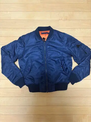 AVIREX MA-1 플라이트 자켓 네이비