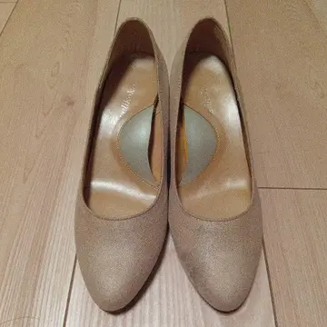 velikoko 일본제 화이트 베이지 고급 펌프스 21.5cm
