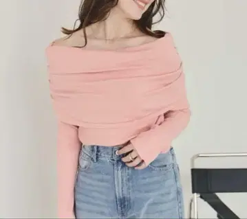 titivate 오프숄더 니트