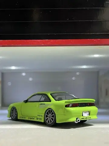 아마추어 개조 1/64 타막제 S14 실비아 후기 벨텍스 연한 녹색