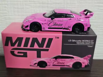MINI GT LB-Silhouette WORKS GT NISSAN