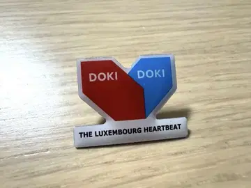 룩셈부르크 DOKI DOKI 핀 배지