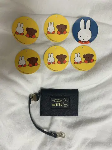 새상품급 미피 패스 케이스
