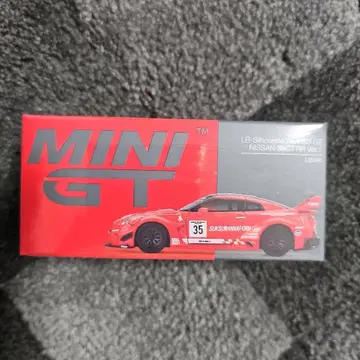 MINI GT NISSAN GT-R (R35) LB-Silhouette