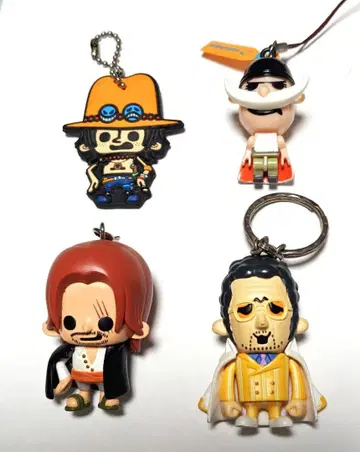 ONE PIECE 캐릭터 키링 4개 세트