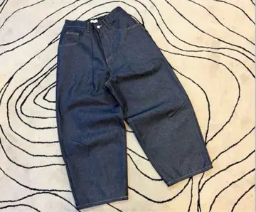 Estudio Niksen Raw Denim Balloon Jeans 2