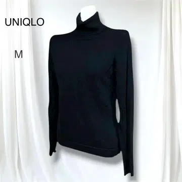 초레어 유니클로 퓨어 울 100% 터틀넥 니트 블랙 M 고급스러움