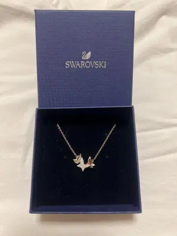 Swarovski 나비 목걸이
