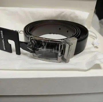 MICHAEL KORS 블랙 가죽 벨트