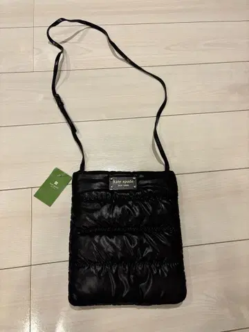 새상품 kate spade 숄더백 블랙