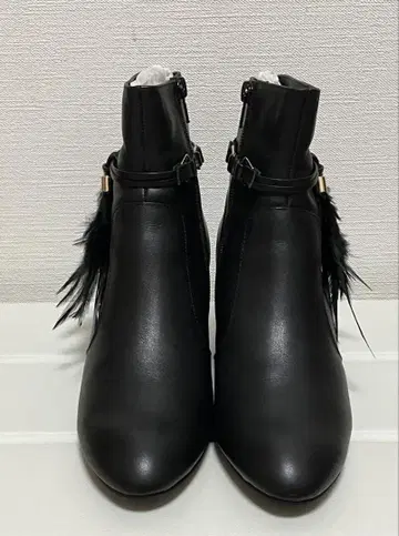 컨디션 최상 Marie femme 블랙 퍼 부츠 23.5cm
