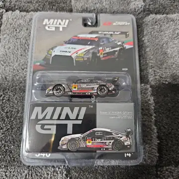 MINI GT Nissan GT-R Nismo GT3-2012