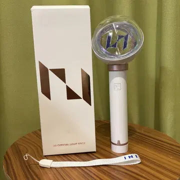 INI 응원봉